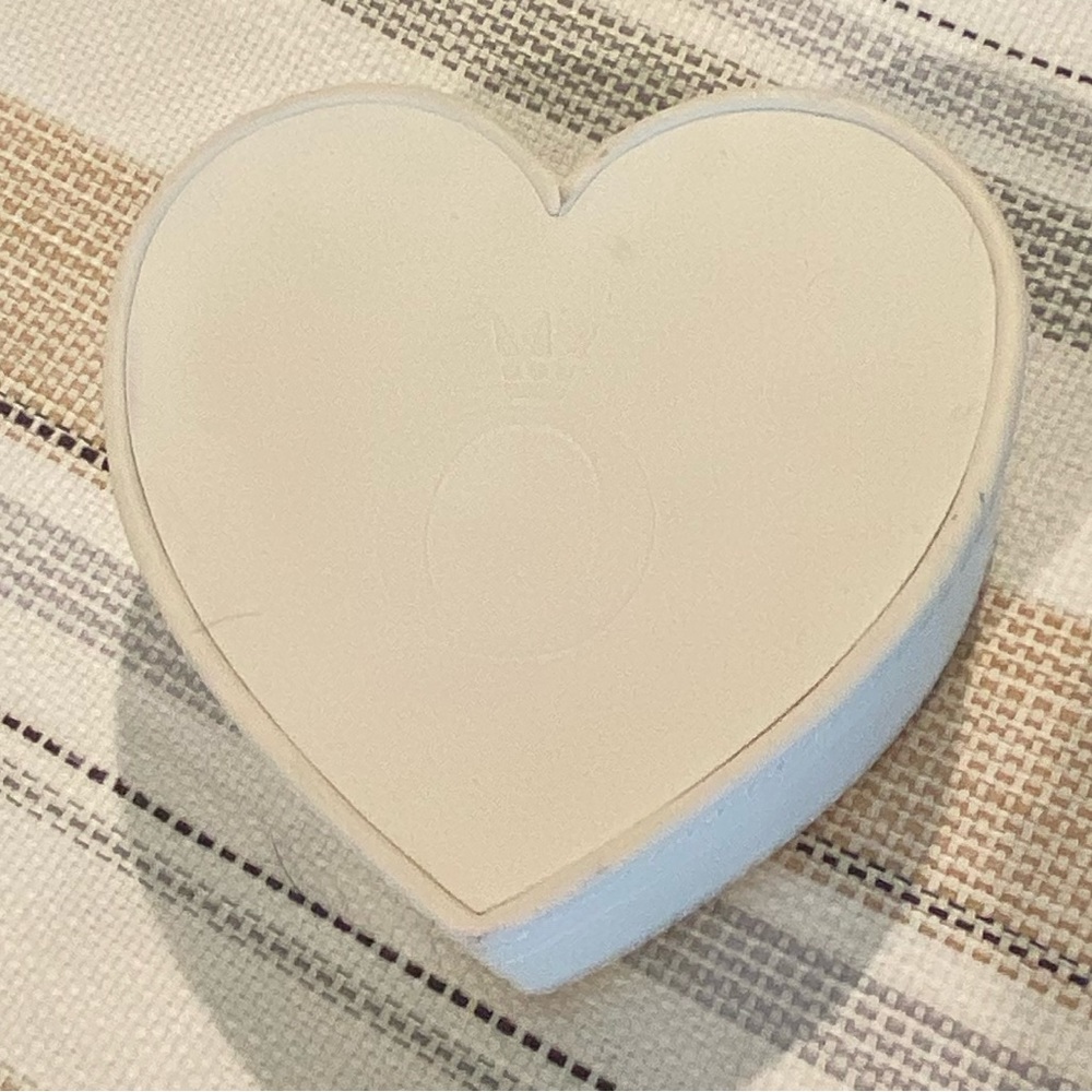 Limited Edition Pandora heart shaped Jewelry box - Picture 2 of 3
